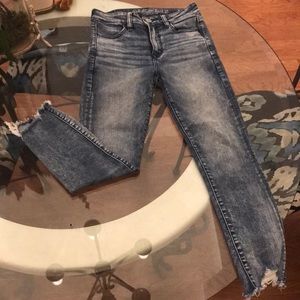 American Eagle High Wasted, Super Stretch Jeans